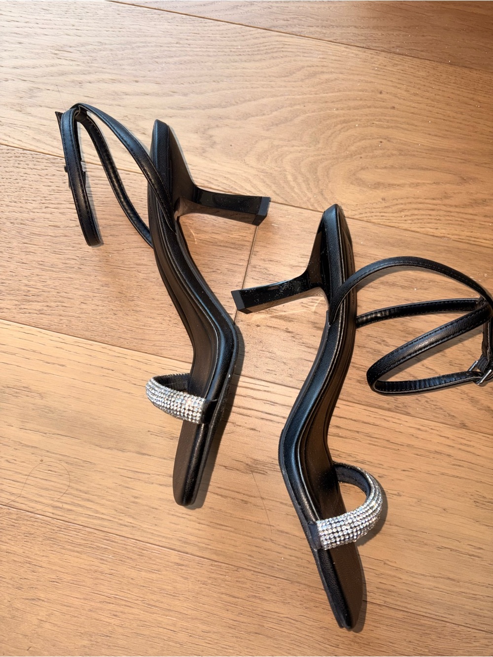 Black Rhinestone Strap Heeled Sandals - Women brand new never worn S 7.5